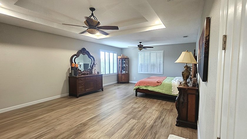 Welcome to one of the most impressive lakefront properties in - photo 9