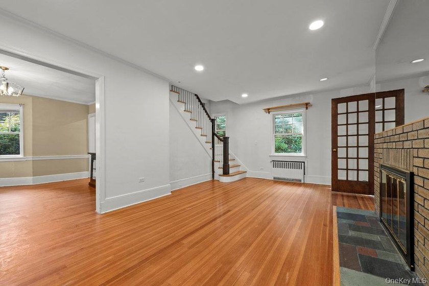 Classic Colonial Charm in a Picturesque warmth of Village Life! - photo 7