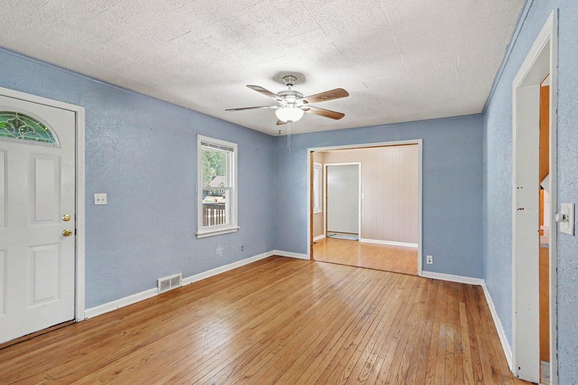 Welcome to this spacious 4-bedroom home, perfectly situated on a - photo 3
