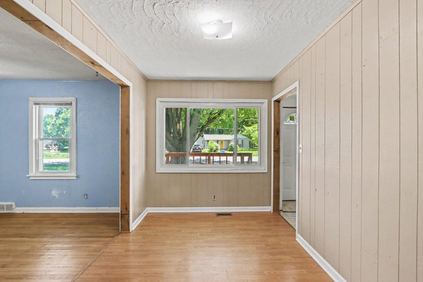 Welcome to this spacious 4-bedroom home, perfectly situated on a - photo 8