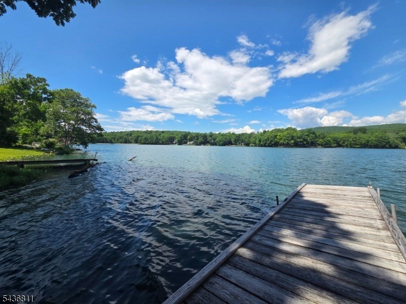 Lakefront Ranch! Located on the peaceful shores of Crandon Lakes - photo 2
