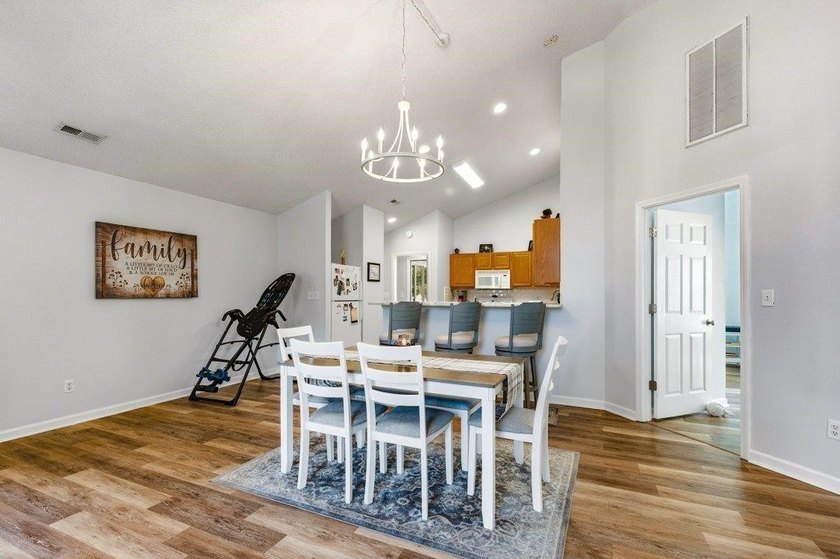 Discover this beautifully updated 3-bedroom, 3-bath - photo 14