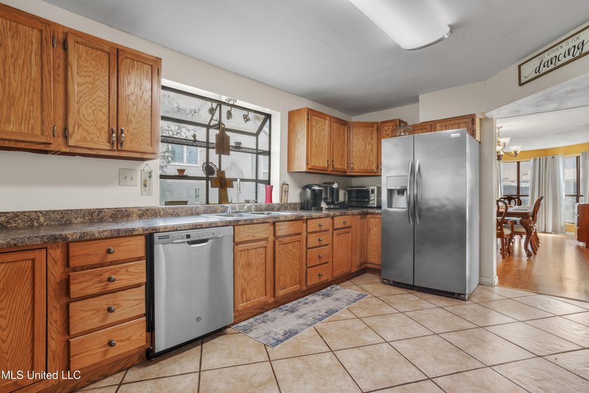 NEW PRICE!!! At $84/square foot; this is a DEAL OF A LIFETIME! - photo 15