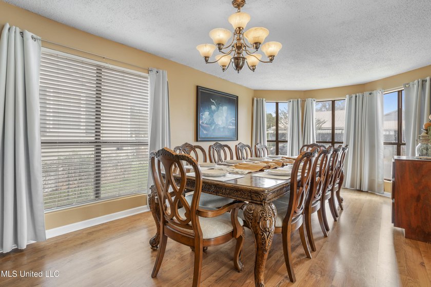 NEW PRICE!!! At $84/square foot; this is a DEAL OF A LIFETIME! - photo 17