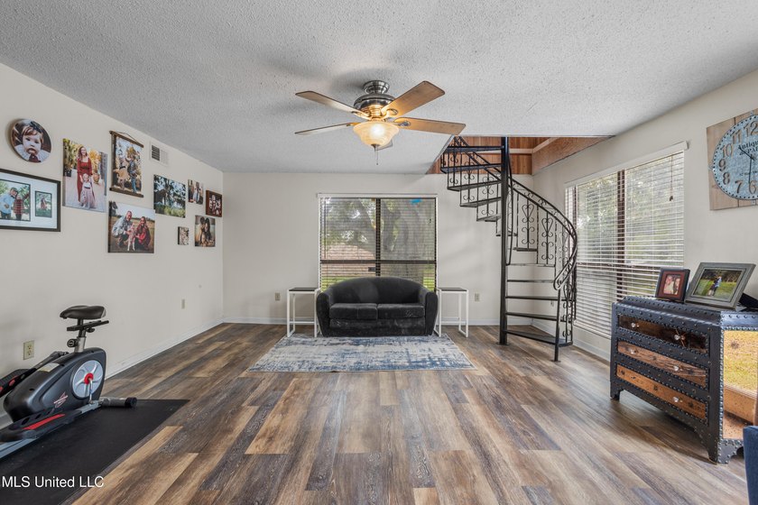 NEW PRICE!!! At $84/square foot; this is a DEAL OF A LIFETIME! - photo 21