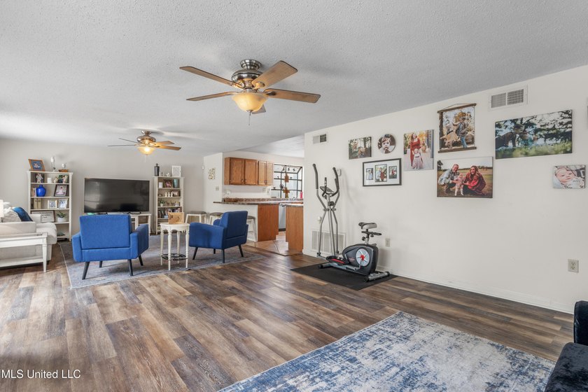 NEW PRICE!!! At $84/square foot; this is a DEAL OF A LIFETIME! - photo 22