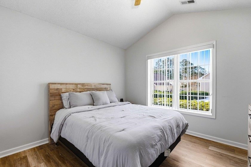 Discover this beautifully updated 3-bedroom, 3-bath - photo 23