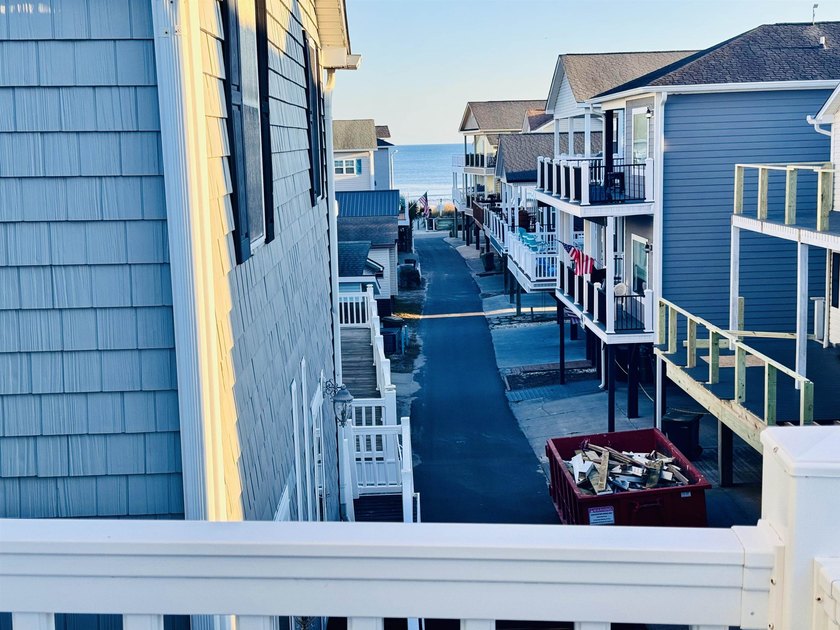 EXCELLENT INVESTMENT! RARE 7 BEDROOM OCEAN VIEW RAISED BEACH - photo 27