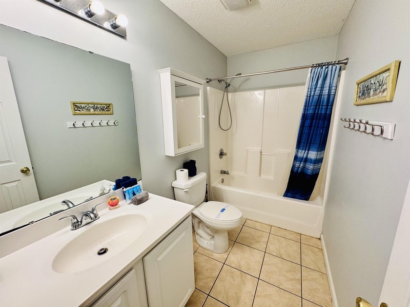 EXCELLENT INVESTMENT! RARE 7 BEDROOM OCEAN VIEW RAISED BEACH - photo 32