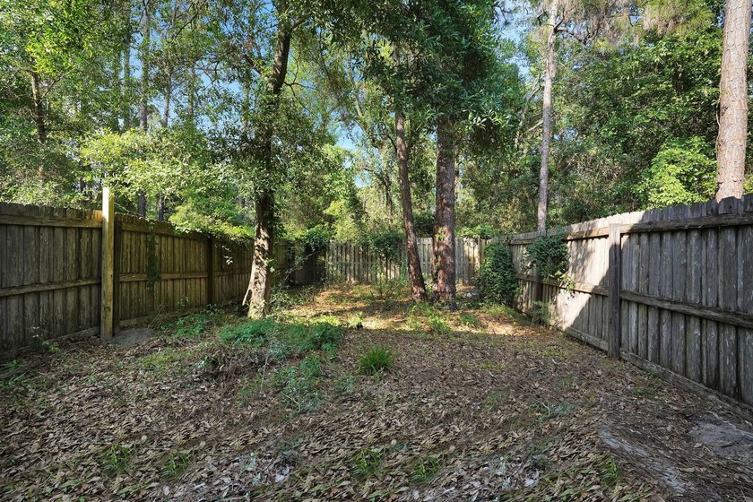 Move in ready and Full of charm!! This charming home features 3 - photo 15