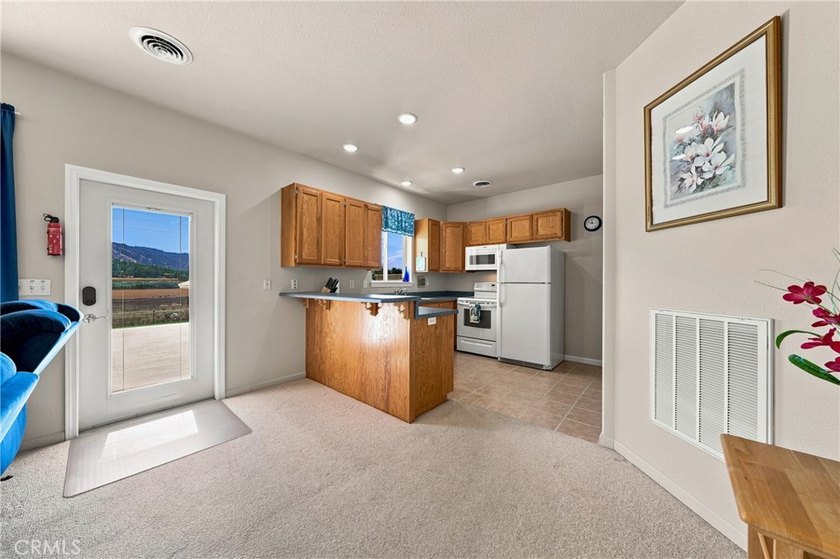 2260 Lakeshore - photo 45