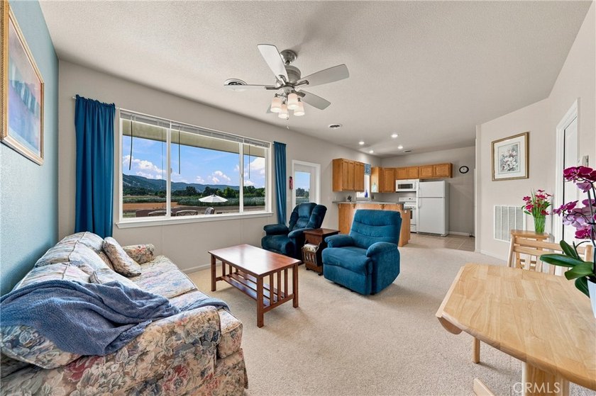 2260 Lakeshore - photo 47