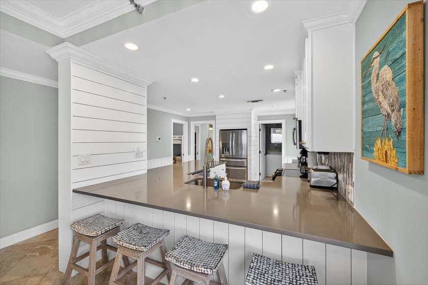 This PENTHOUSE ocean view condo will take your breath away! - photo 15