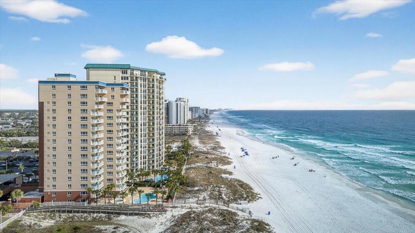 This PENTHOUSE ocean view condo will take your breath away! - photo 43