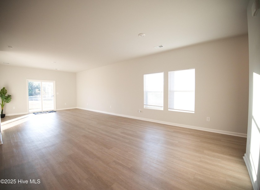 Location, Location, Location! This is THE ONE! Priced to sell - photo 18