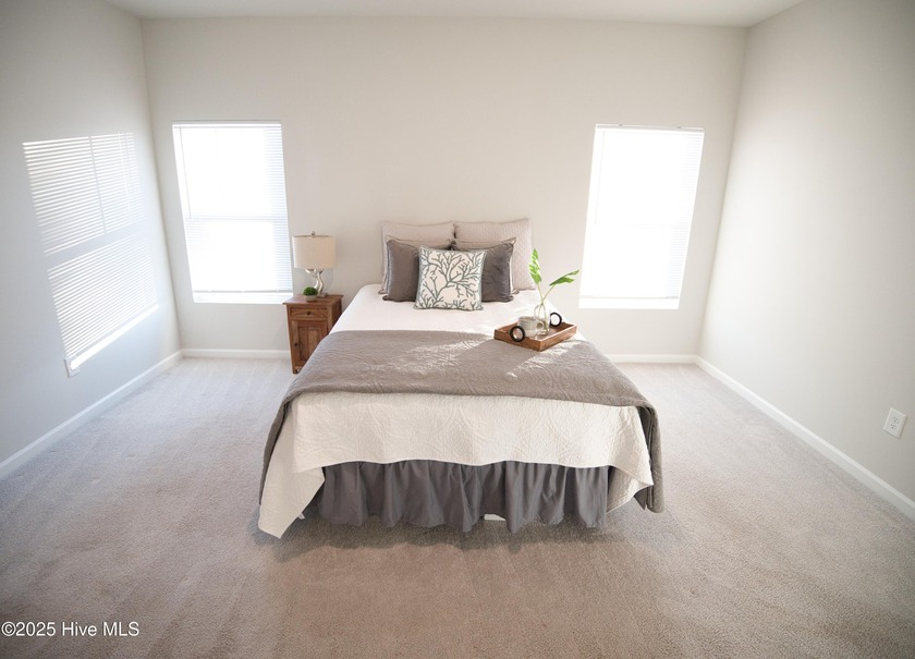 Location, Location, Location! This is THE ONE! Priced to sell - photo 23
