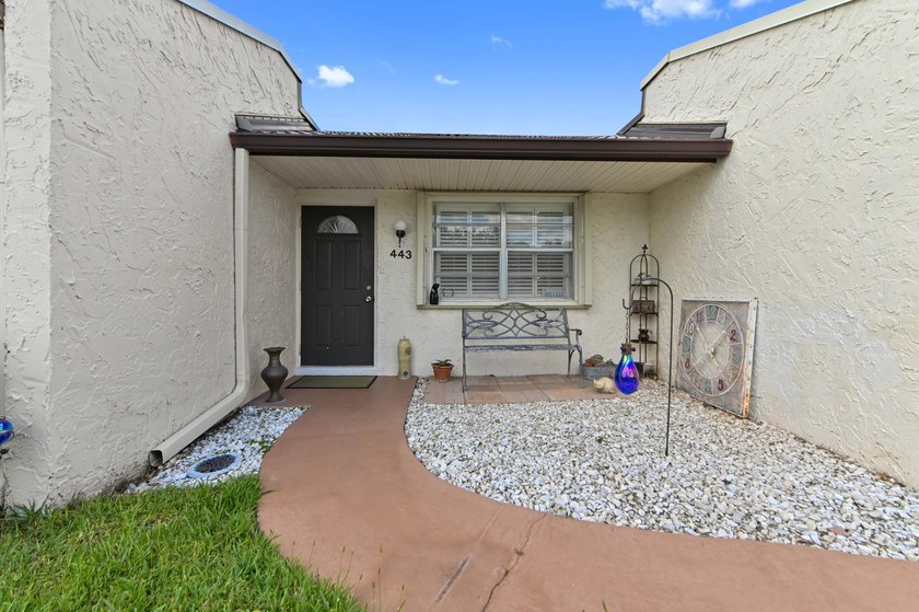 Welcome to your own private slice of waterfront paradise! - photo 2