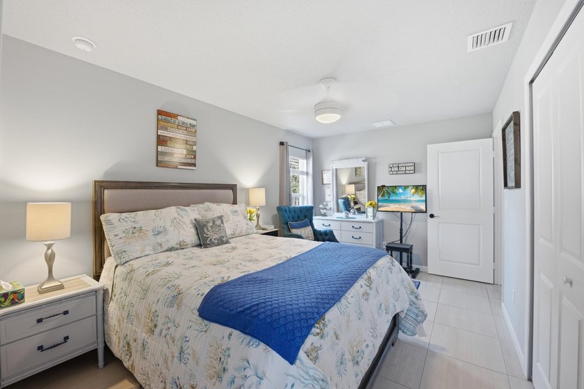 Discover this beautifully designed 3-bedroom, 3-bath home with a - photo 22