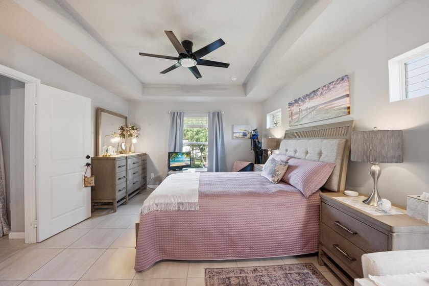 Discover this beautifully designed 3-bedroom, 3-bath home with a - photo 31