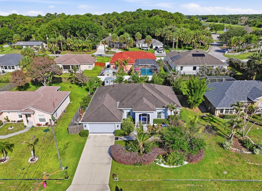 Discover this beautifully designed 3-bedroom, 3-bath home with a - photo 48