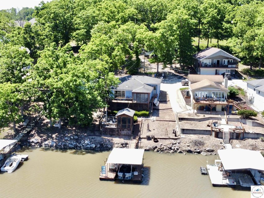 Located on a quiet cove on the Lake of the Ozarks in a very - photo 13