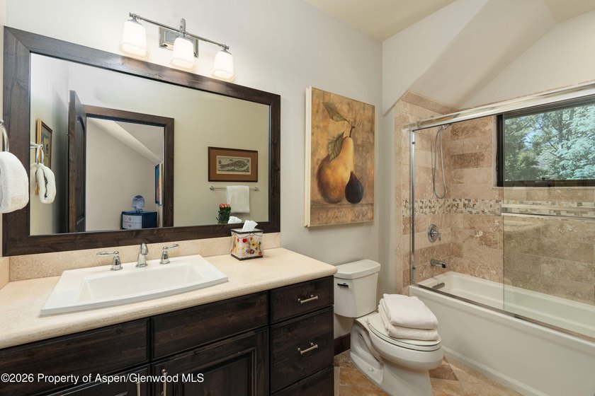 Impeccably crafted by Janckilla Construction and meticulously - photo 22