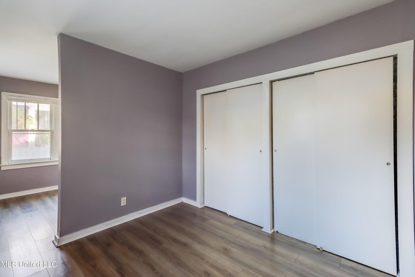 Income-producing Biloxi investment opportunity! This versatile - photo 16
