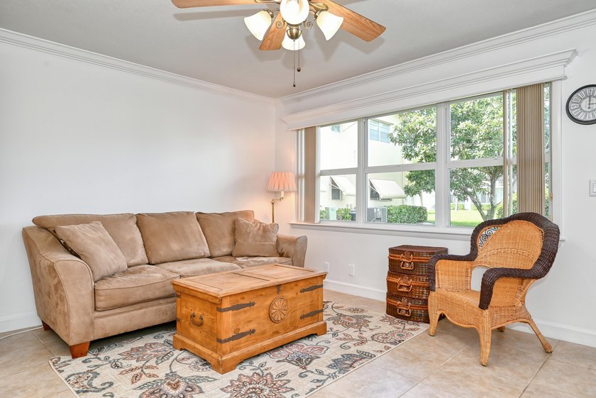Seller is offering a one-year appliance warranty to the new - photo 3