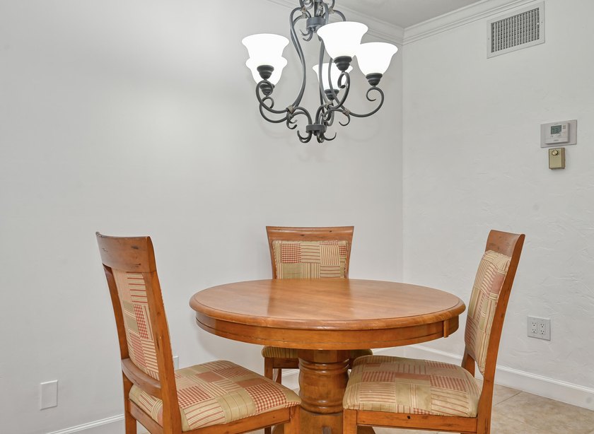 Seller is offering a one-year appliance warranty to the new - photo 5