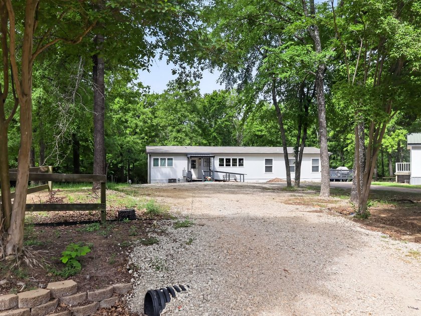 Unique opportunity to own two adjacent lake-area properties in - photo 11