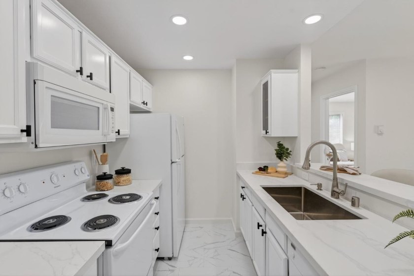 The condo has just been fully remodeled with a newly updated - photo 12