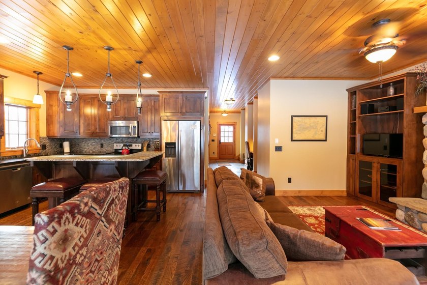 Discover Cottage 2 at Boyd Lodge, the embodiment of refined - photo 2