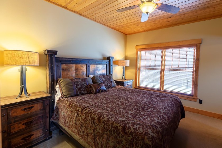 Discover Cottage 2 at Boyd Lodge, the embodiment of refined - photo 9