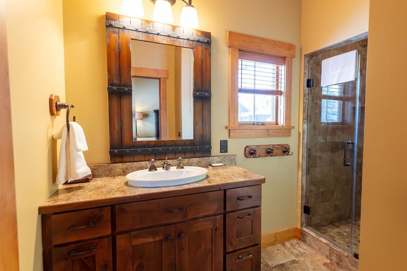 Discover Cottage 2 at Boyd Lodge, the embodiment of refined - photo 10