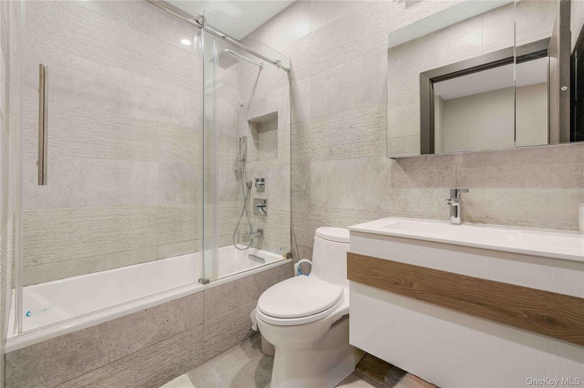 Stunning beautiful luxury-renovated 3-bedroom, 2-full-bath condo - photo 16