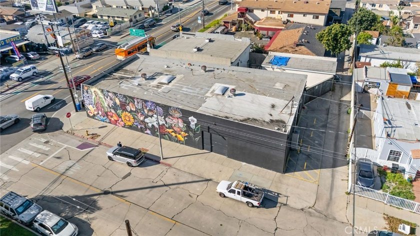 FANTASTIC LOCATION!!! One block east of CA 110 fwy, just blocks - photo 41
