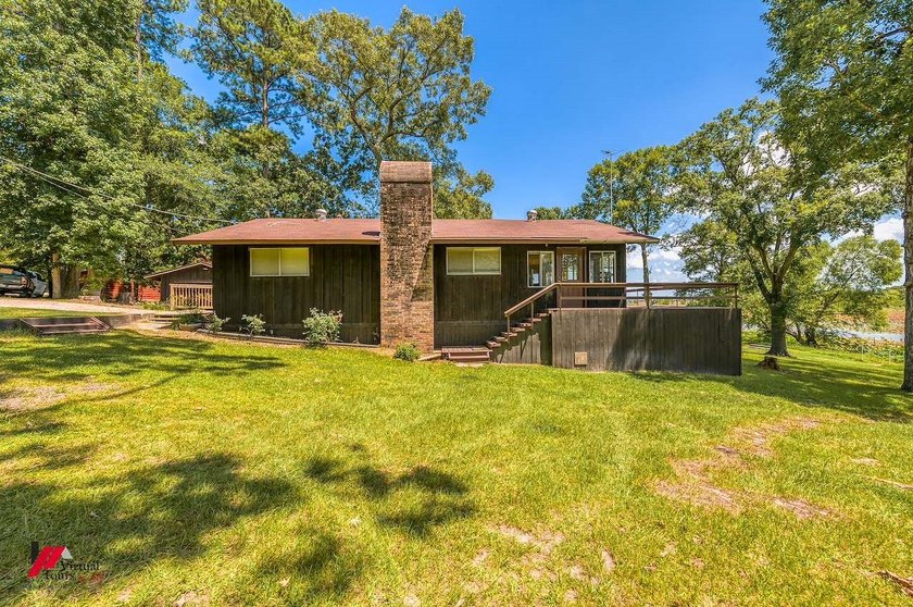 Toledo Bend lakefront home. Near Circle Drive marina. Central - photo 3
