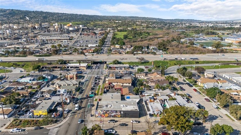 FANTASTIC LOCATION!!! One block east of CA 110 fwy, just blocks - photo 46