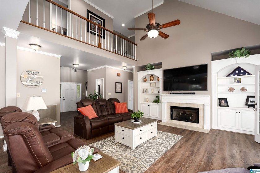 Turnkey Lake Living! With an acceptable offer, this property may - photo 15