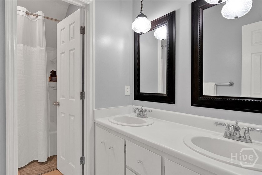 Beautiful one level home centrally located in the Marshwood - photo 20