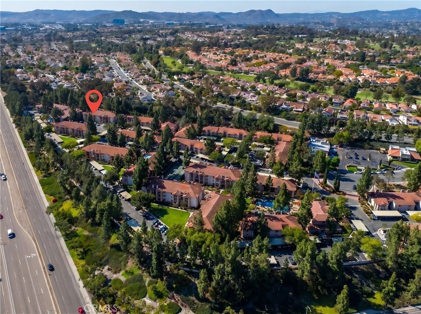 **NEWLY RENOVATED**Tucked into the heart of Carmel Mountain - photo 15
