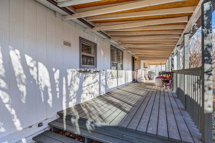 *** GORGEOUS RECENTLY REMODELED 3 BEDROOM / 2 BATH *** Open - photo 10