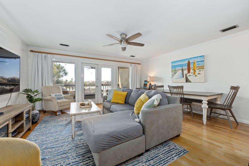 Wake up to layered water views most Seascape buyers only dream - photo 11