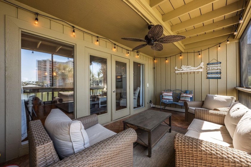 Wake up to layered water views most Seascape buyers only dream - photo 17