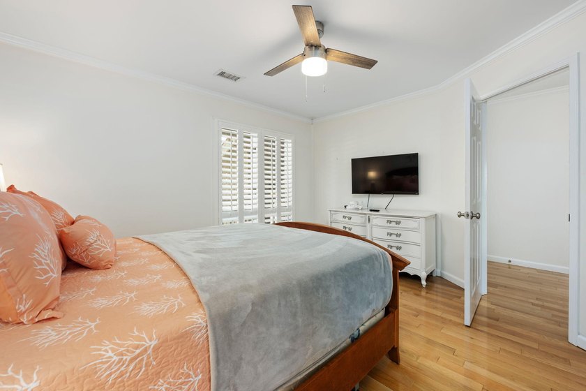 Wake up to layered water views most Seascape buyers only dream - photo 37