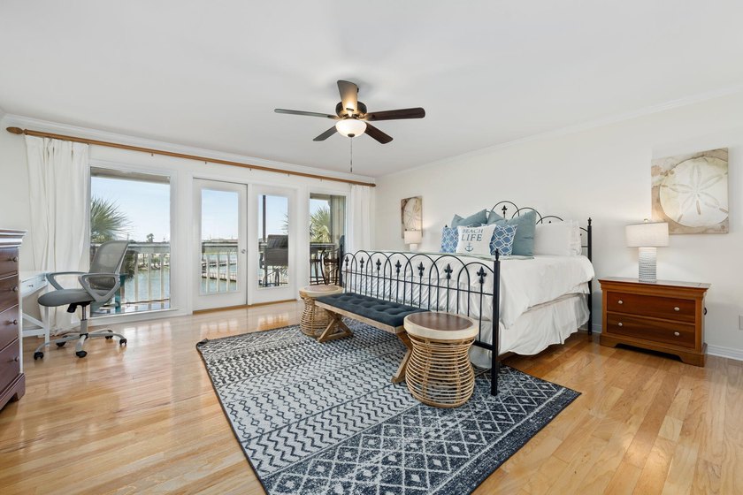 Wake up to layered water views most Seascape buyers only dream - photo 41
