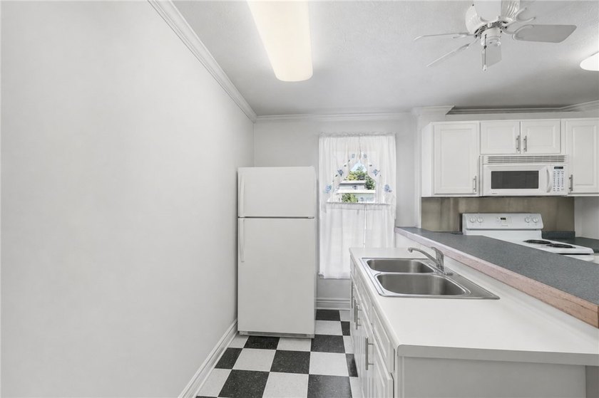 Mixed-use investment opportunity with over $30,000/year in - photo 19