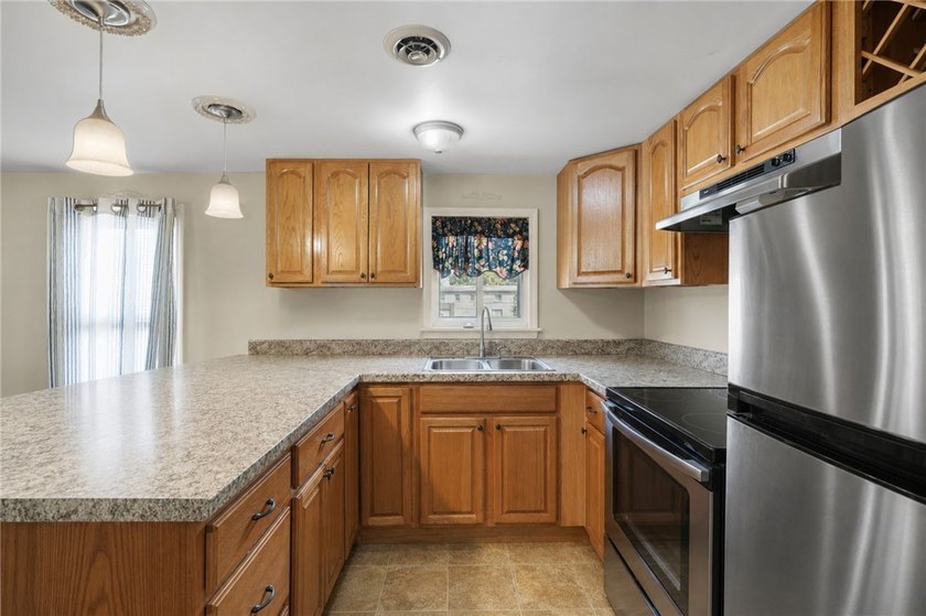 Mixed-use investment opportunity with over $30,000/year in - photo 32