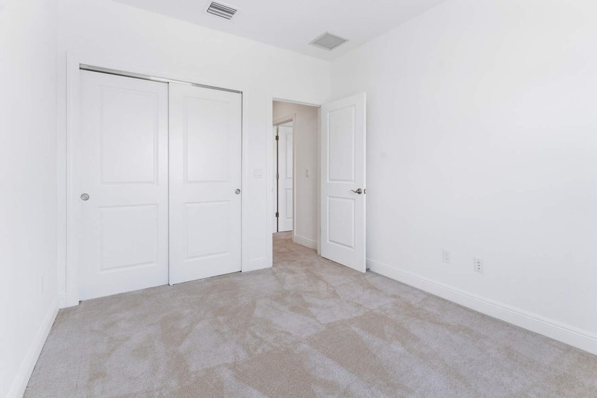 552 Sanderling Cir - photo 13