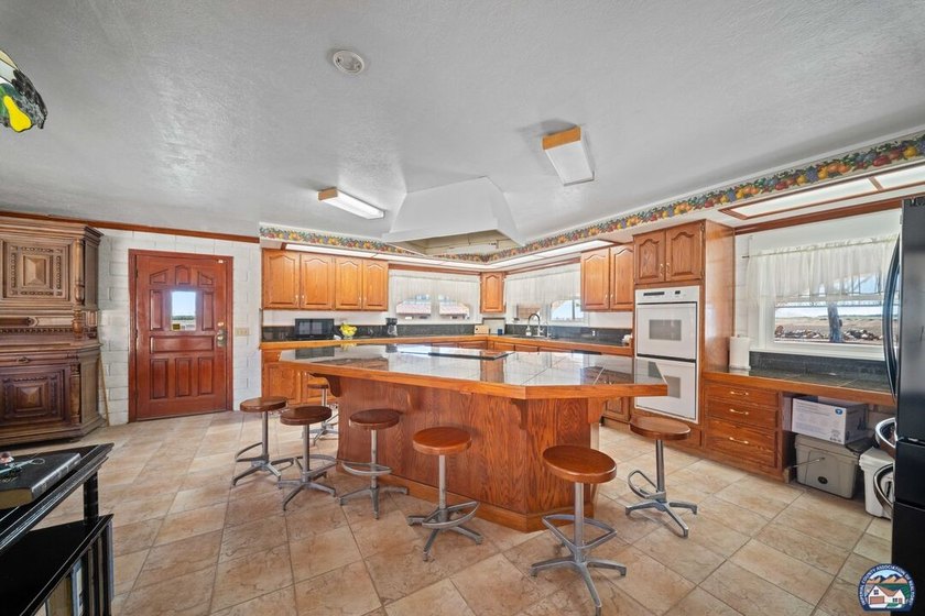 Luxury Ranch Estate on 12.86 Acres | Horse Property in El Centro - photo 23
